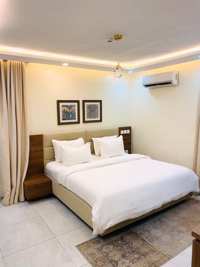 Plush Hotel,Abuja Ngoại thất bức ảnh